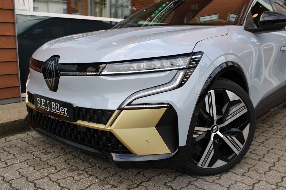 Renault Megane E-Tech 60 Iconic 5d