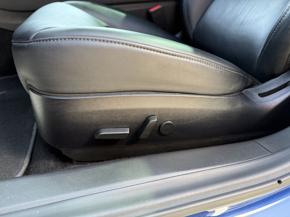 Tesla Model 3 Long Range AWD 4d
