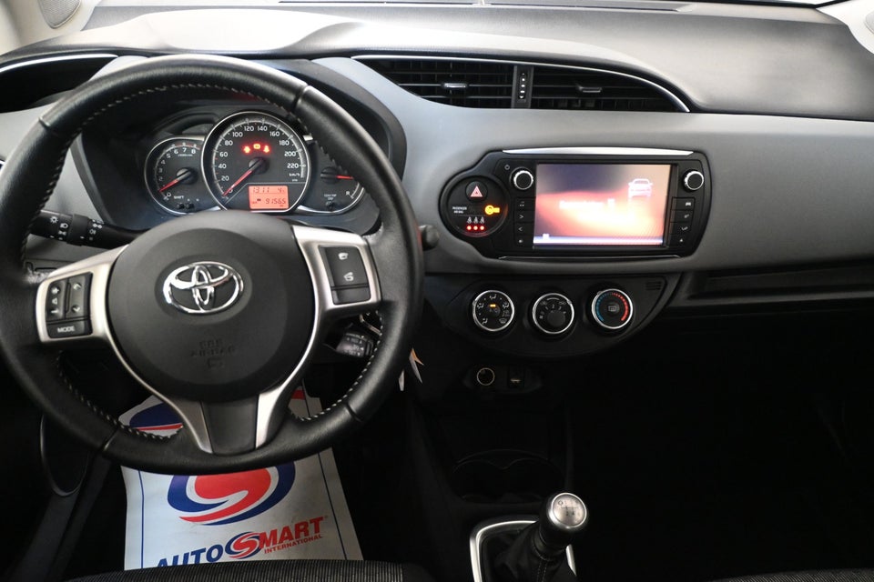 Toyota Yaris 1,3 VVT-i T2 Komfort 5d