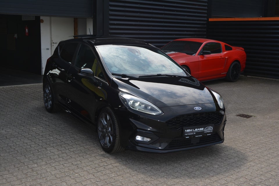 Ford Fiesta 1,0 EcoBoost mHEV Titanium X DCT 5d