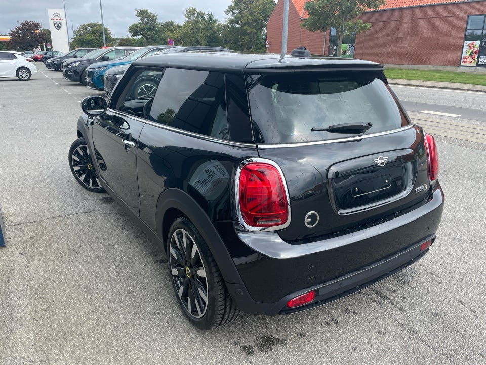 MINI Cooper SE Trim Limited Edition 3d