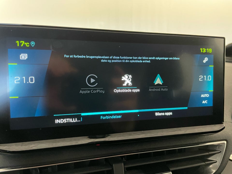 Peugeot 3008 1,6 Hybrid Selection Sport EAT8 5d