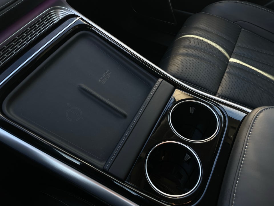 Xpeng G9 Standard Range 5d