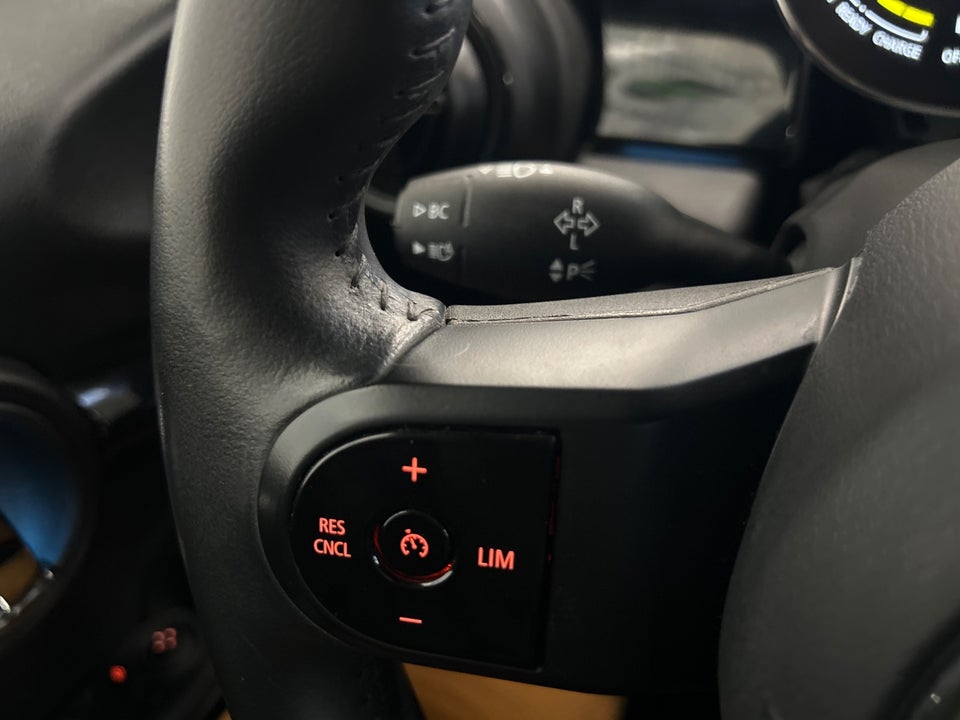 MINI Cooper SE Classic 3d