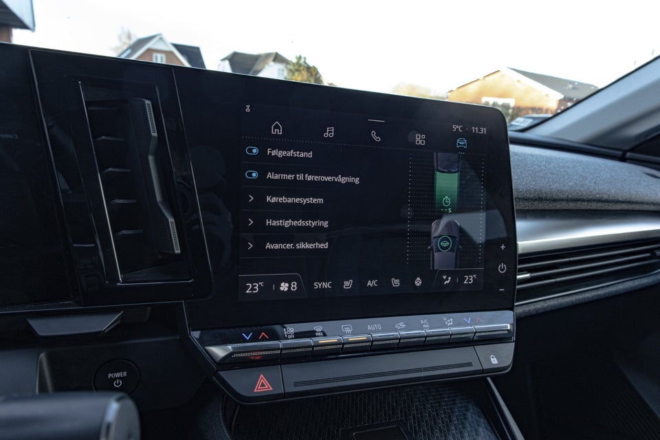 Renault Megane E-Tech 40 Equilibre 5d