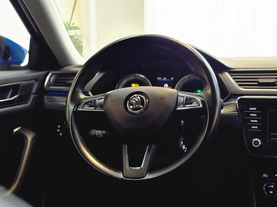 Skoda Superb 1,4 TSi iV Style Combi DSG 5d