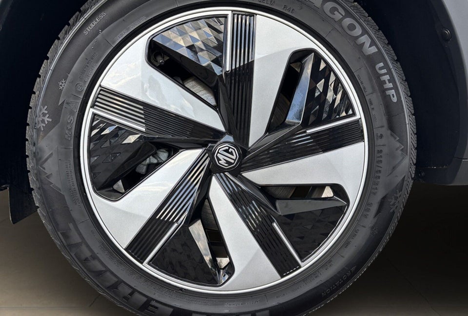 MG ZS 70 Luxury 5d