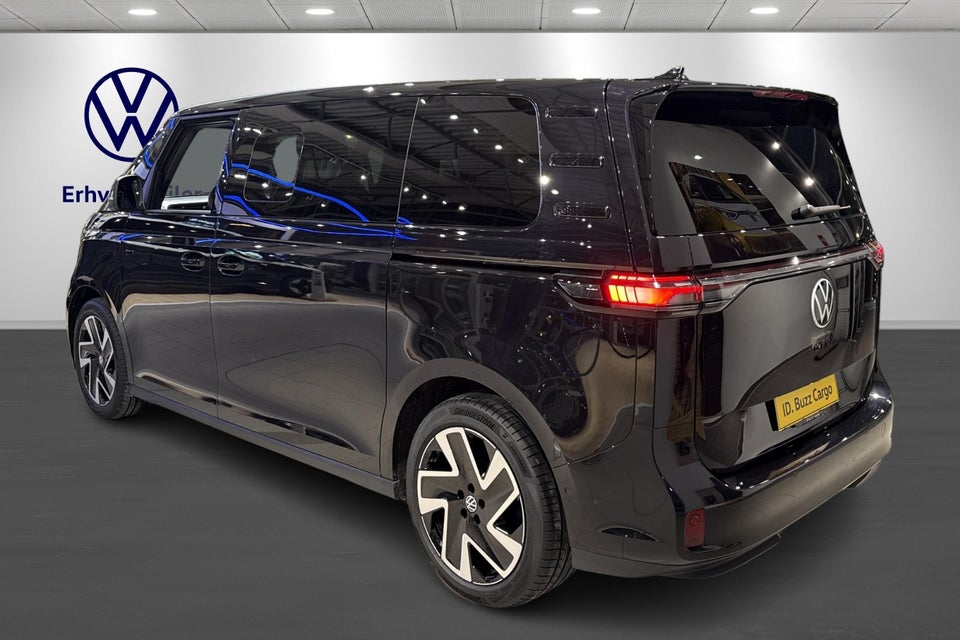 VW ID.Buzz 86 GTX 4Motion LWB Van 5d