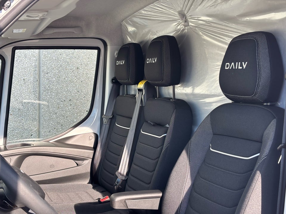 Iveco Daily 3,0 35S18 3750mm Lad AG8