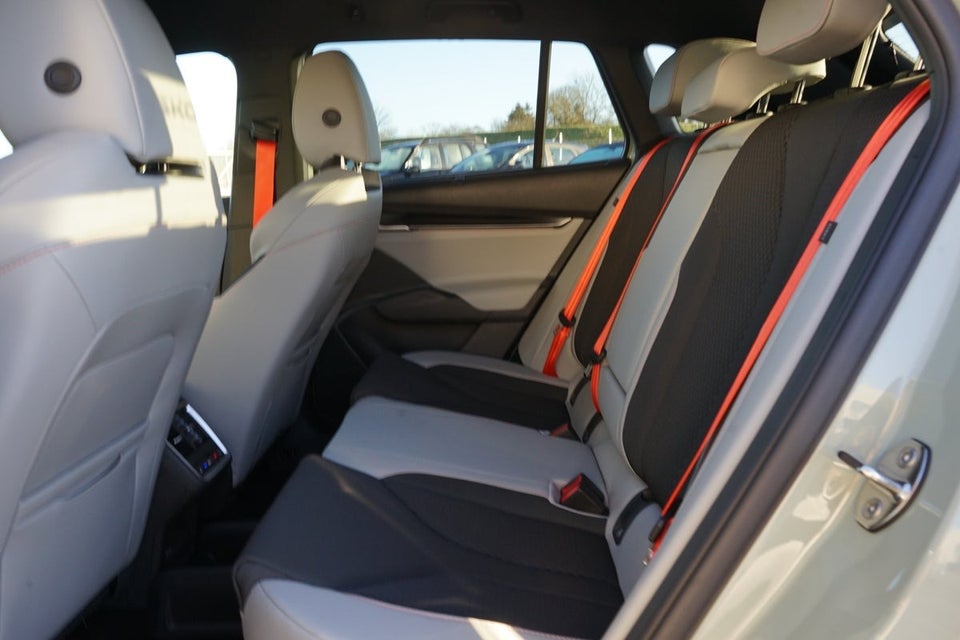 Skoda Elroq 85 iV First Edition 5d