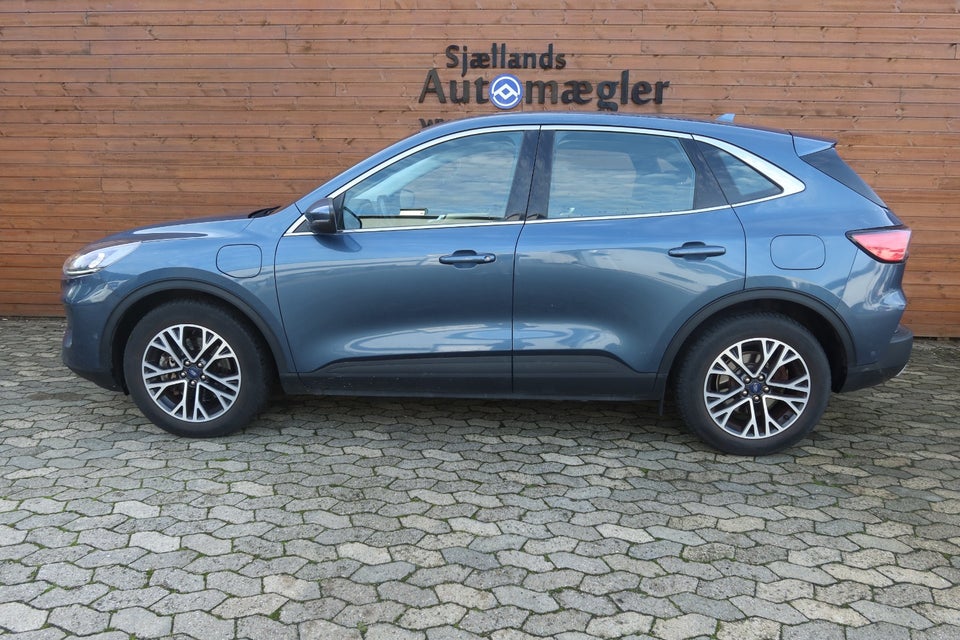 Ford Kuga 2,5 PHEV Titanium CVT 5d