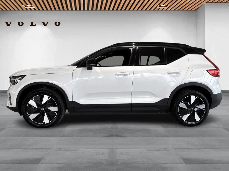 Volvo XC40 ReCharge Extended Range Plus 5d