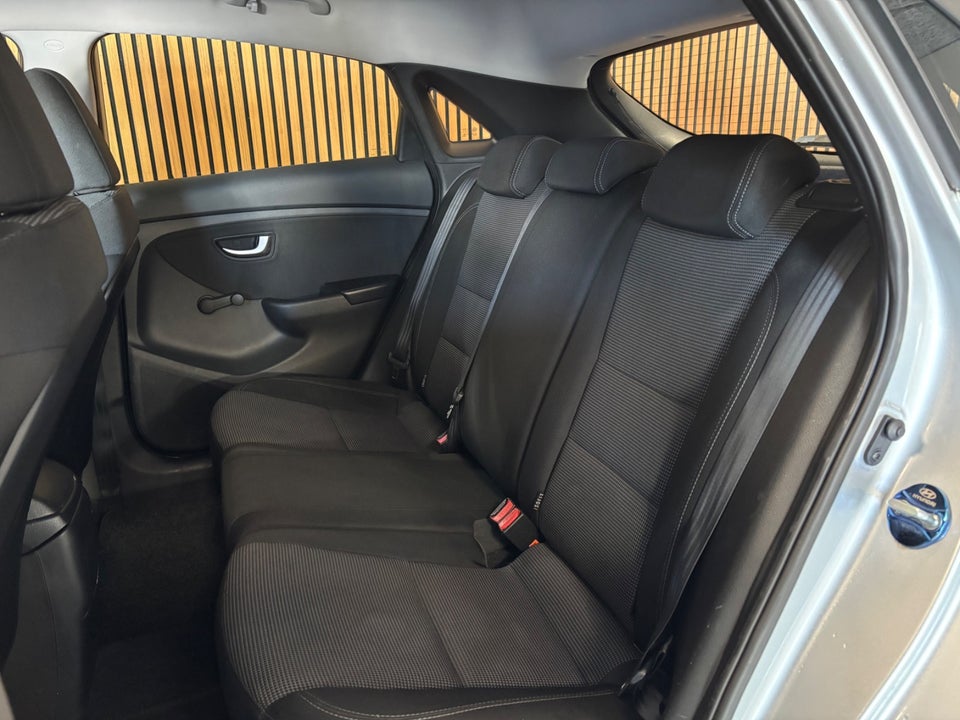 Hyundai i30 1,6 GDi Comfort Eco 3d