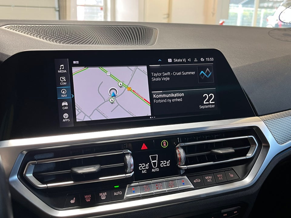 BMW 330e 2,0 Touring M-Sport aut. 5d