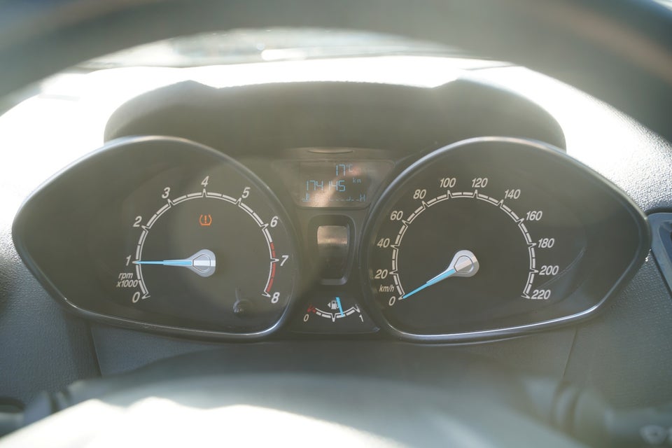 Ford Fiesta 1,0 SCTi 100 Titanium 5d