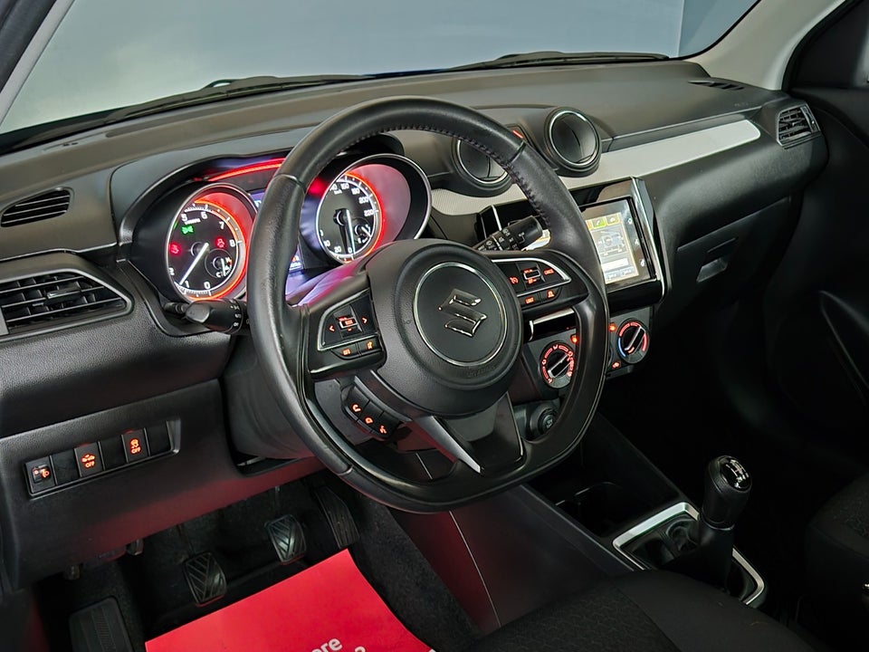 Suzuki Swift 1,2 Dualjet Club 5d