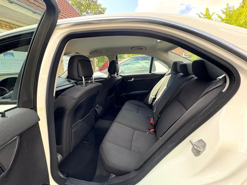 Mercedes C180 1,8 CGi aut. BE 4d