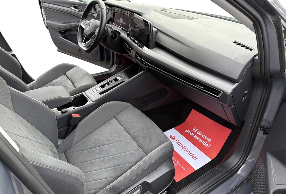 VW Golf VIII 1,5 eTSi 150 Style DSG 5d