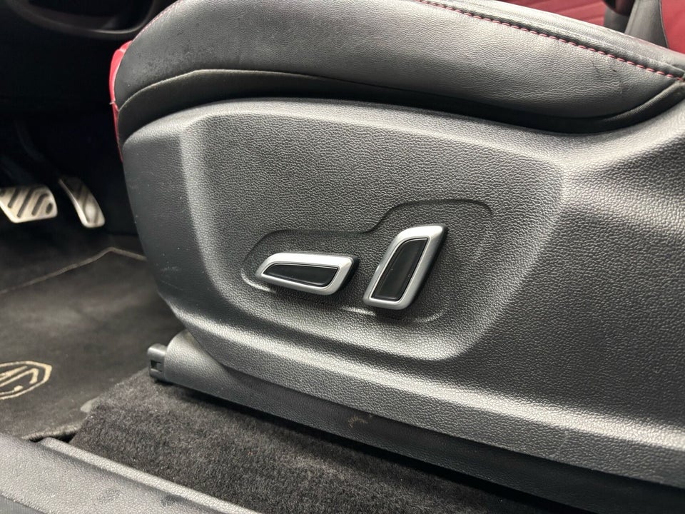 MG EHS 1,5 PHEV Luxury 5d