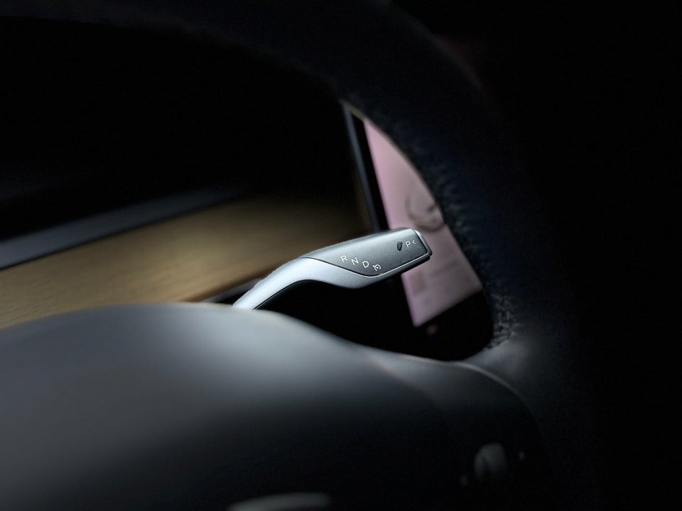 Tesla Model 3 Standard Range+ RWD 4d