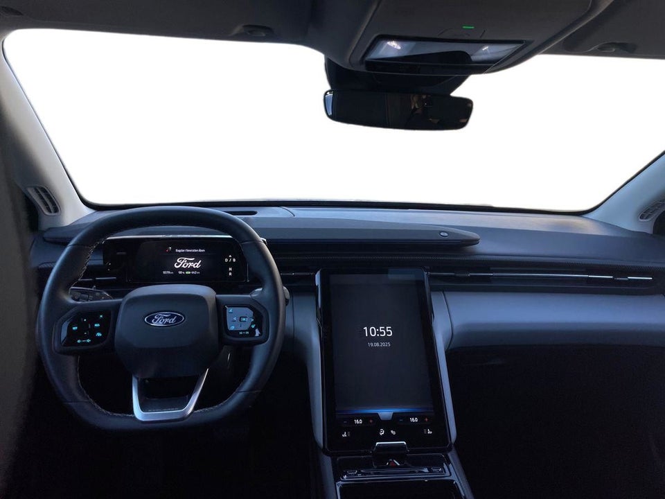 Ford Explorer 82 Premium Extended Range 5d