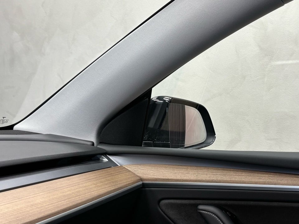 Tesla Model Y Performance AWD 5d