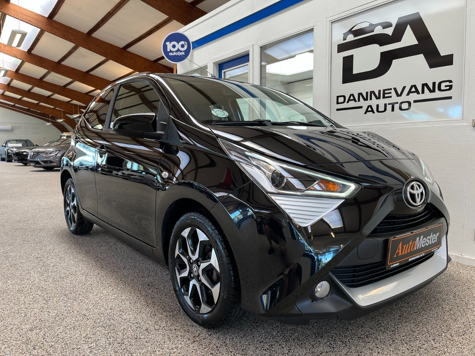 Toyota Aygo 1,0 VVT-i x-press 5d