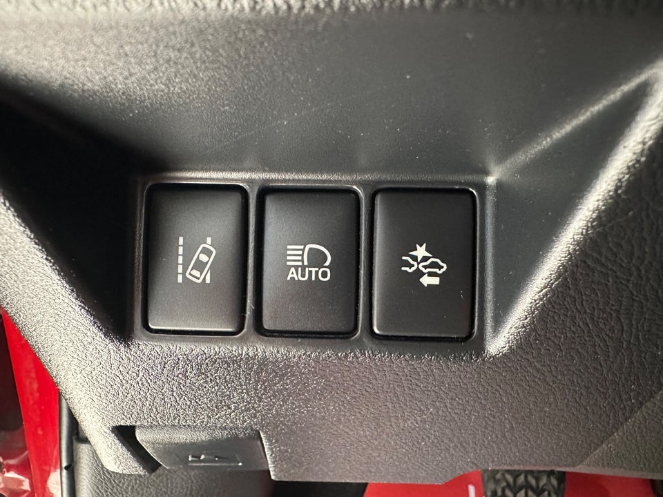 Toyota Yaris 1,5 VVT-i T2 5d