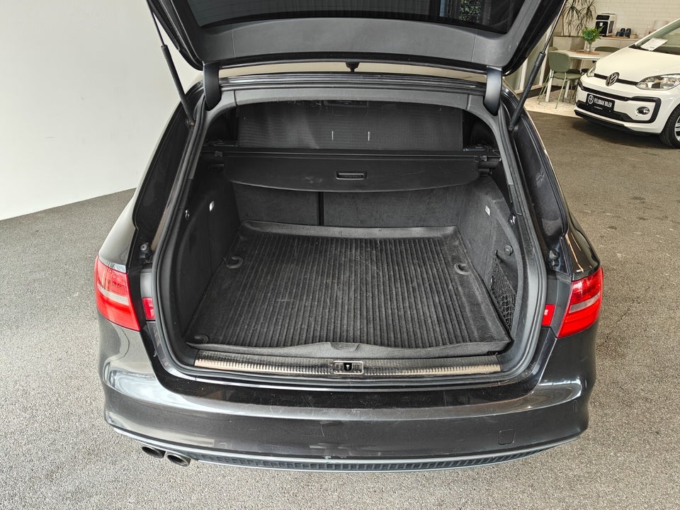 Audi A4 2,0 TDi 136 S-line Avant 5d