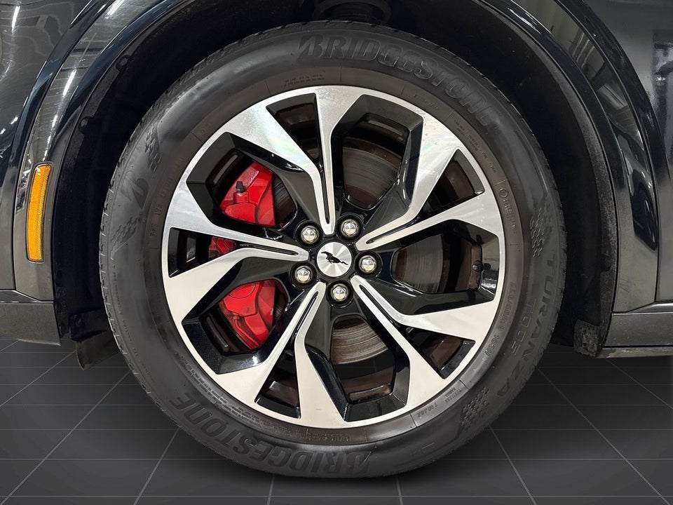 Ford Mustang Mach-E 68 Standard Range AWD 5d