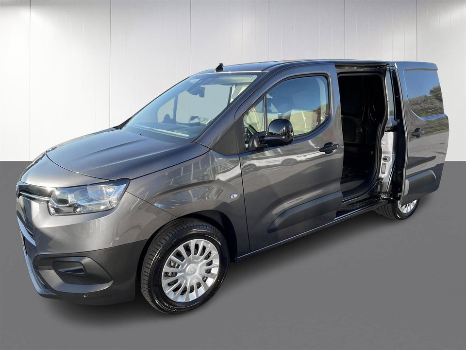 Toyota ProAce City 1,5 D 102 Medium Comfort 6d