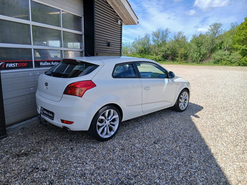 Kia Ceed 1,6 CRDi Sport 5d