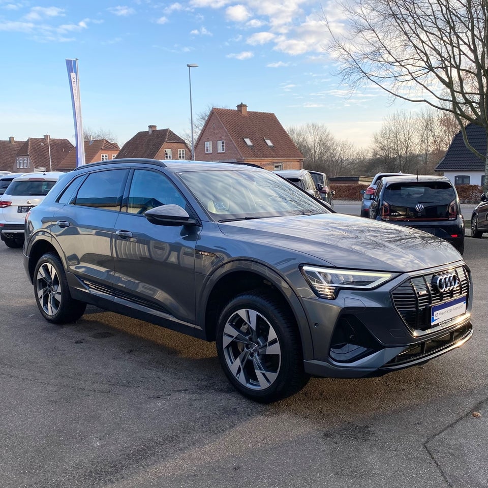 Audi e-tron 50 S-line quattro 5d