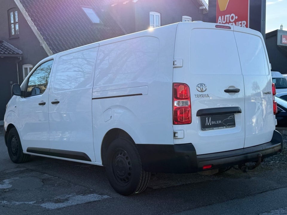 Toyota ProAce 2,0 D 120 Long Comfort Master aut. 5d