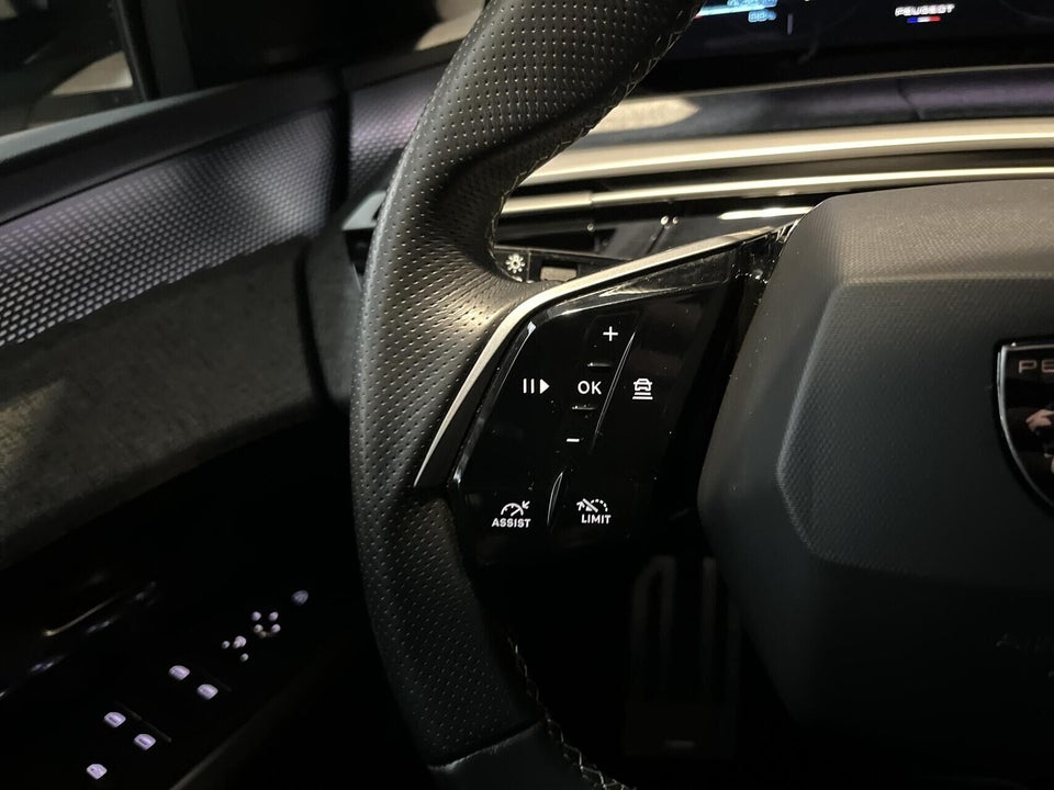Peugeot e-5008 77 GT Pack 7prs 5d