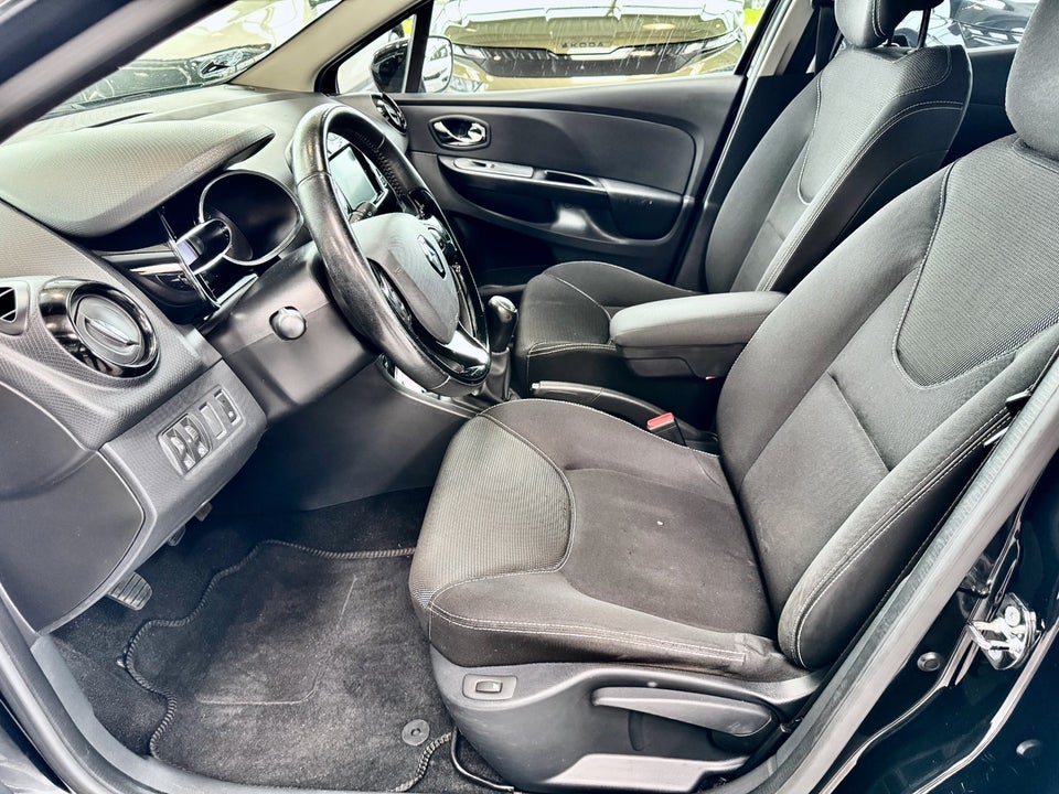 Renault Clio IV 0,9 TCe 90 Expression Sport Tourer 5d