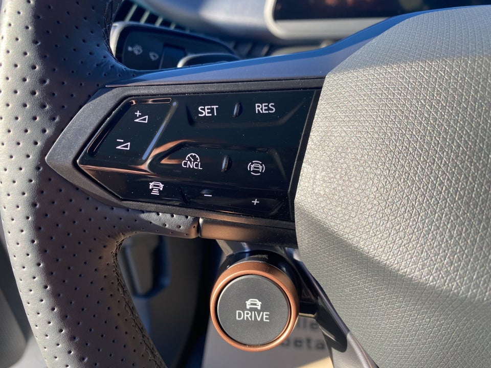 Cupra Tavascan 77 Adrenaline 5d