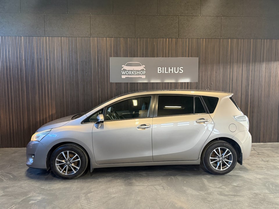 Toyota Verso 1,6 D-4D T2 Skyview 7prs 5d