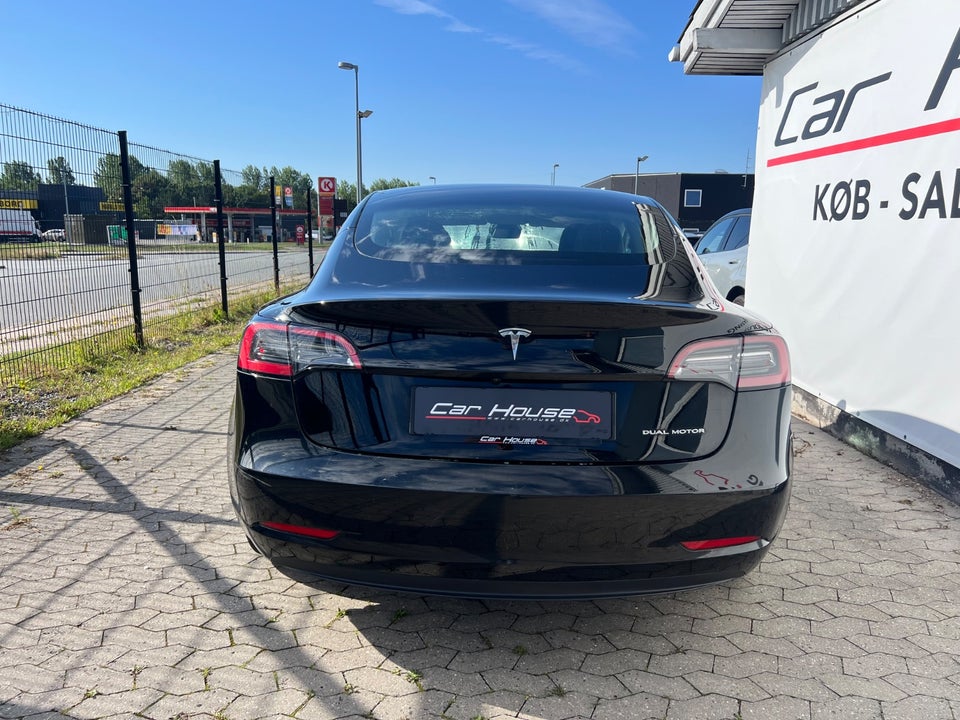 Tesla Model 3 Long Range AWD 4d