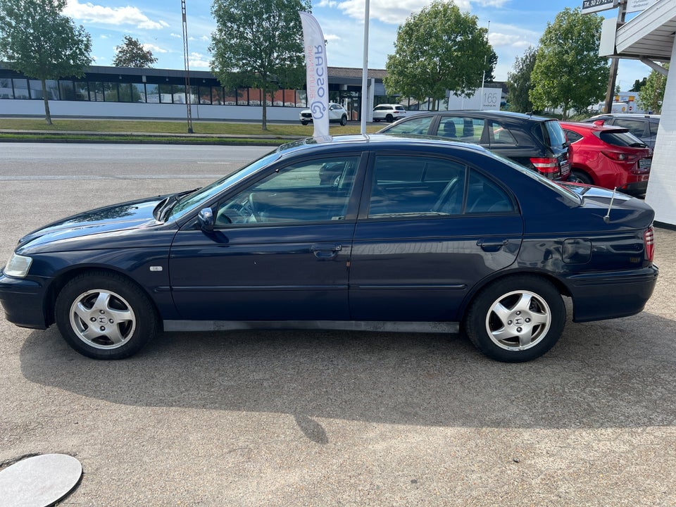 Honda Accord 2,0i LS aut. 4d