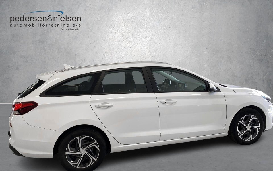 Hyundai i30 1,0 T-GDi mHEV Essential DCT 5d