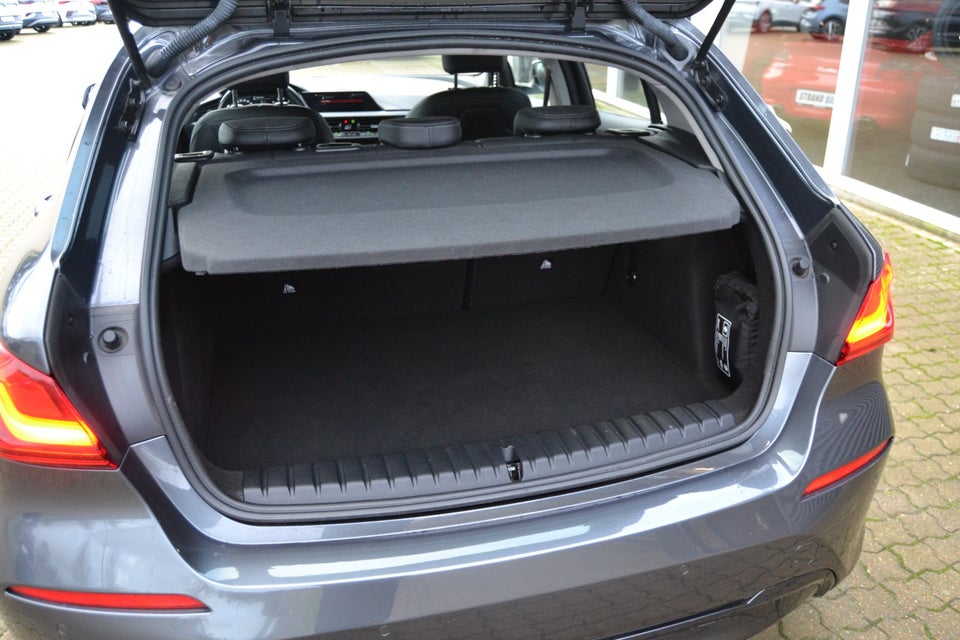 BMW 118i 1,5 Sport Line 5d