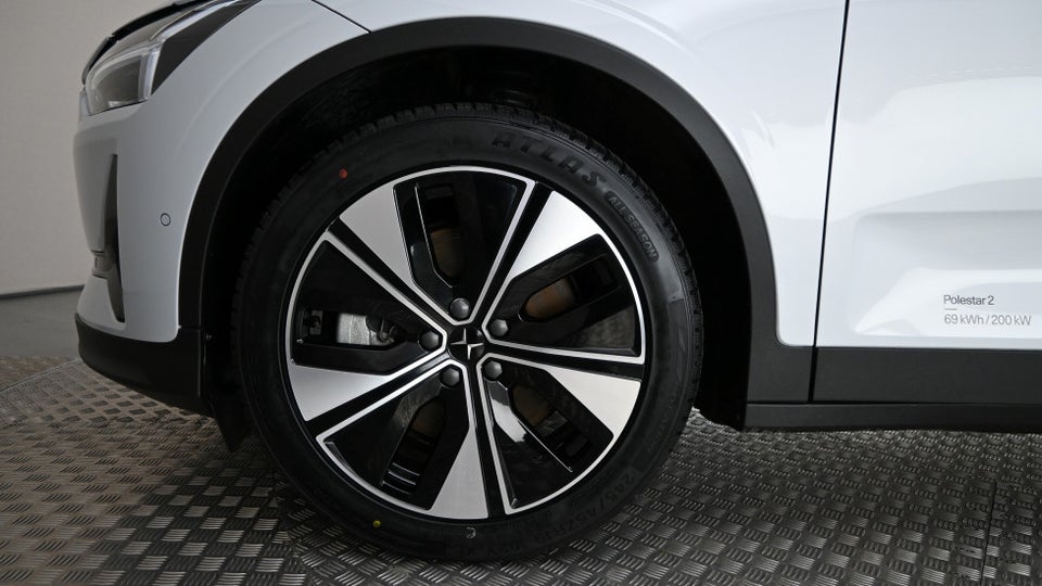 Polestar 2 Standard Range 5d