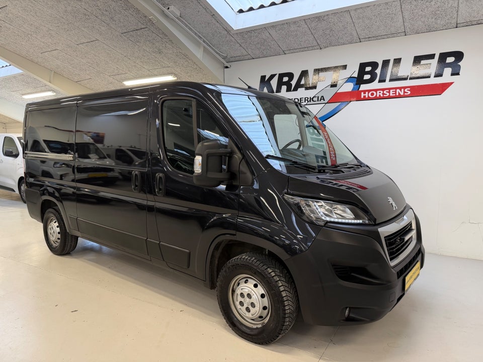 Peugeot Boxer 333 2,2 BlueHDi 140 L2H1 Premium