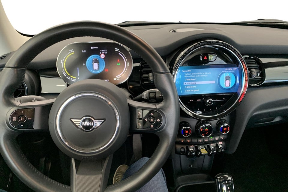 MINI Cooper SE Classic Trim 3d