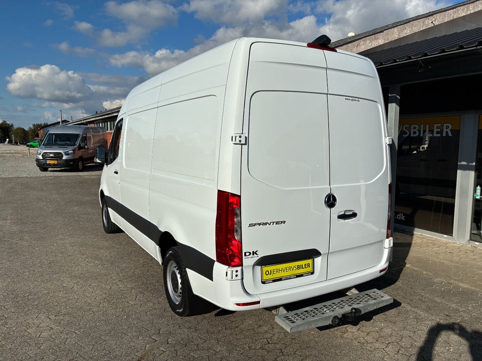 Mercedes Sprinter 317 2,0 CDi A2 Kassevogn aut. RWD