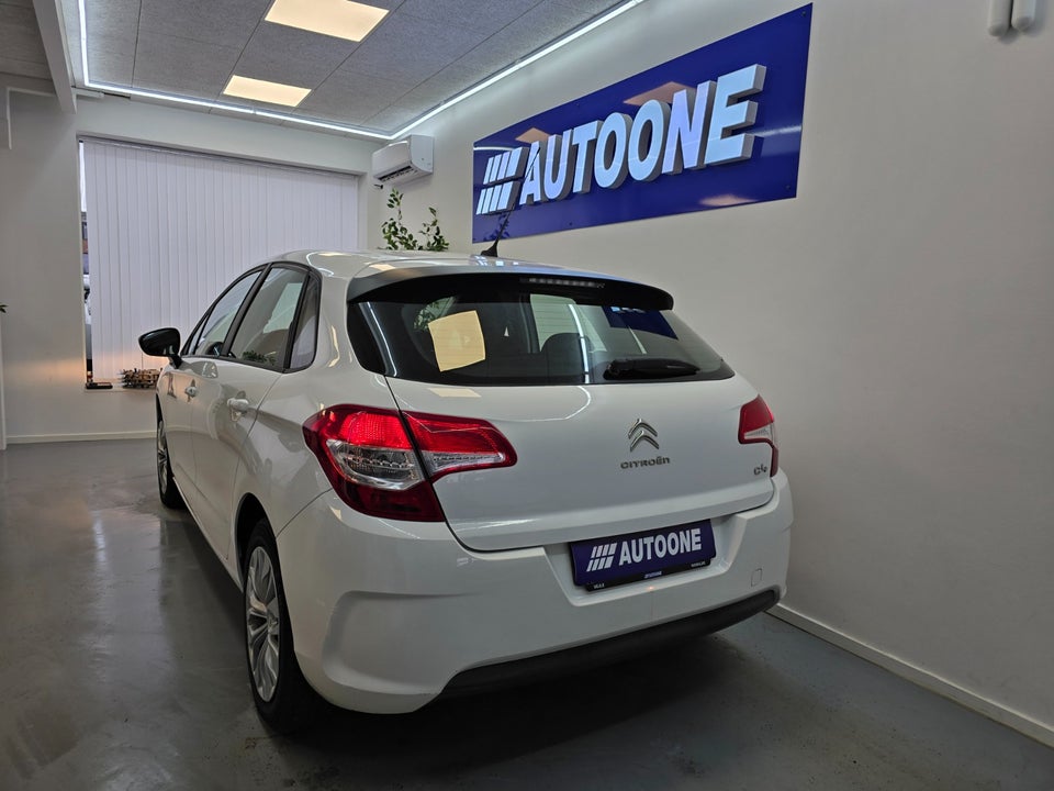 Citroën C4 1,4 VTi Attraction 5d