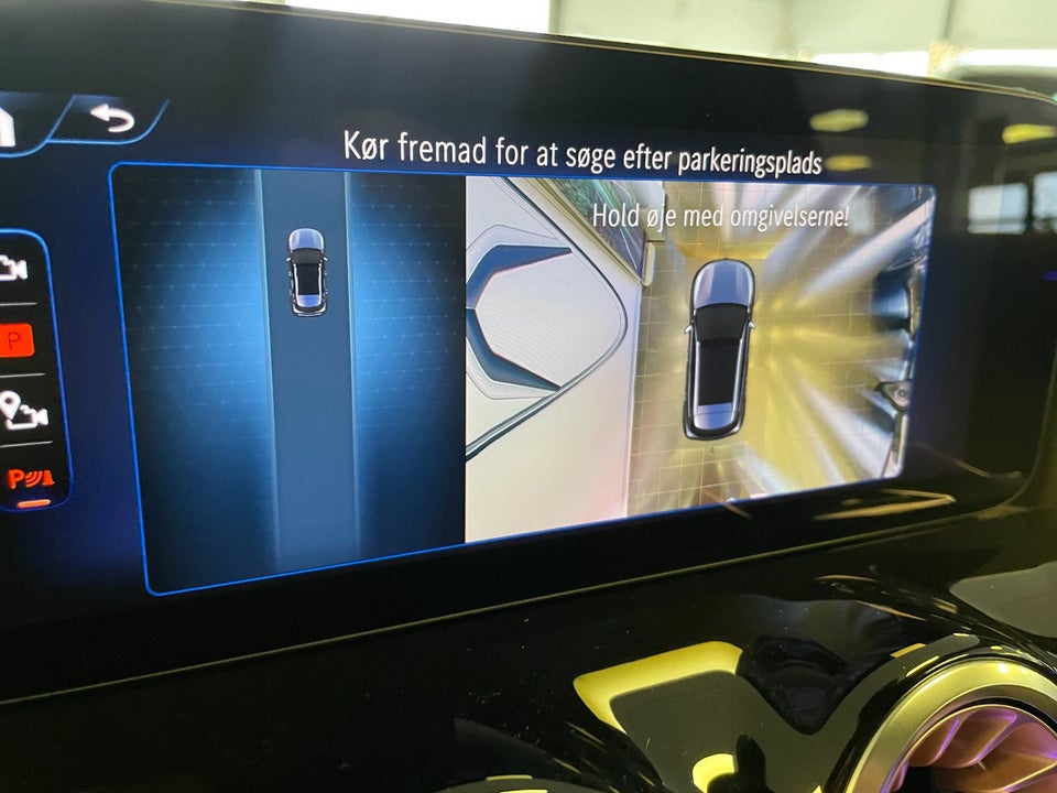 Mercedes EQA300 4Matic 5d