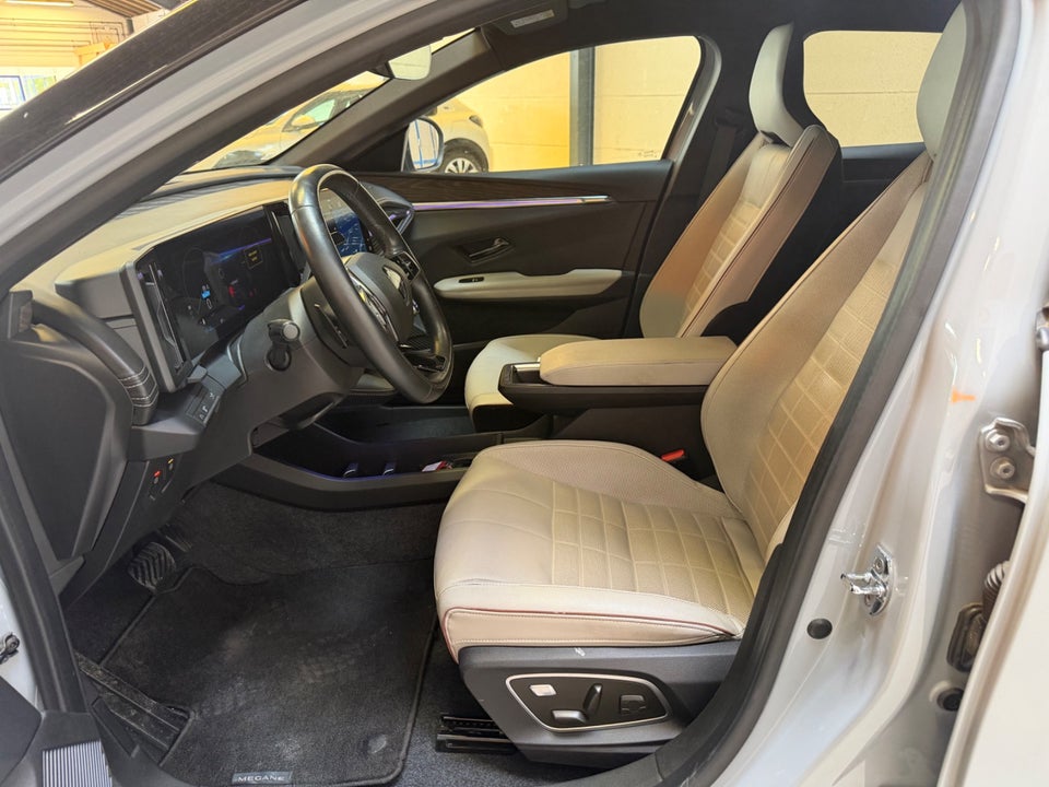 Renault Megane E-Tech 60 Iconic 5d