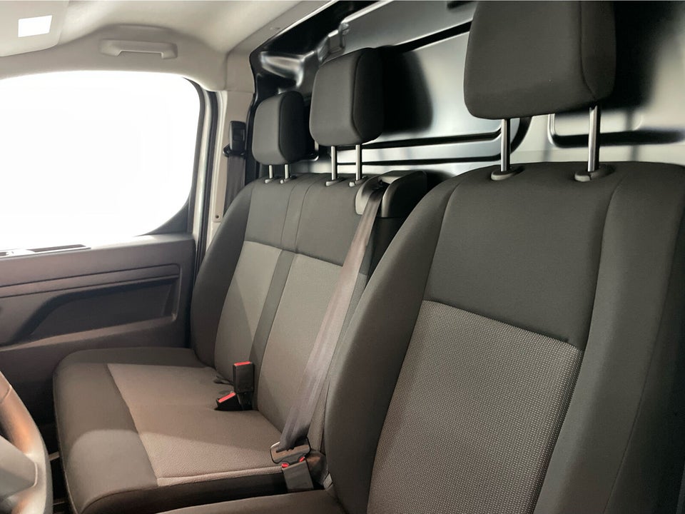 Peugeot e-Expert 75 L2 Plus Van